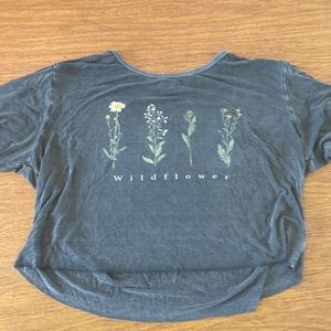 Stretchy gray crop top size Medium